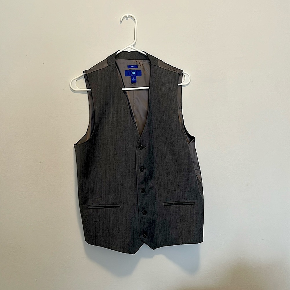 Egara Vest, Gray